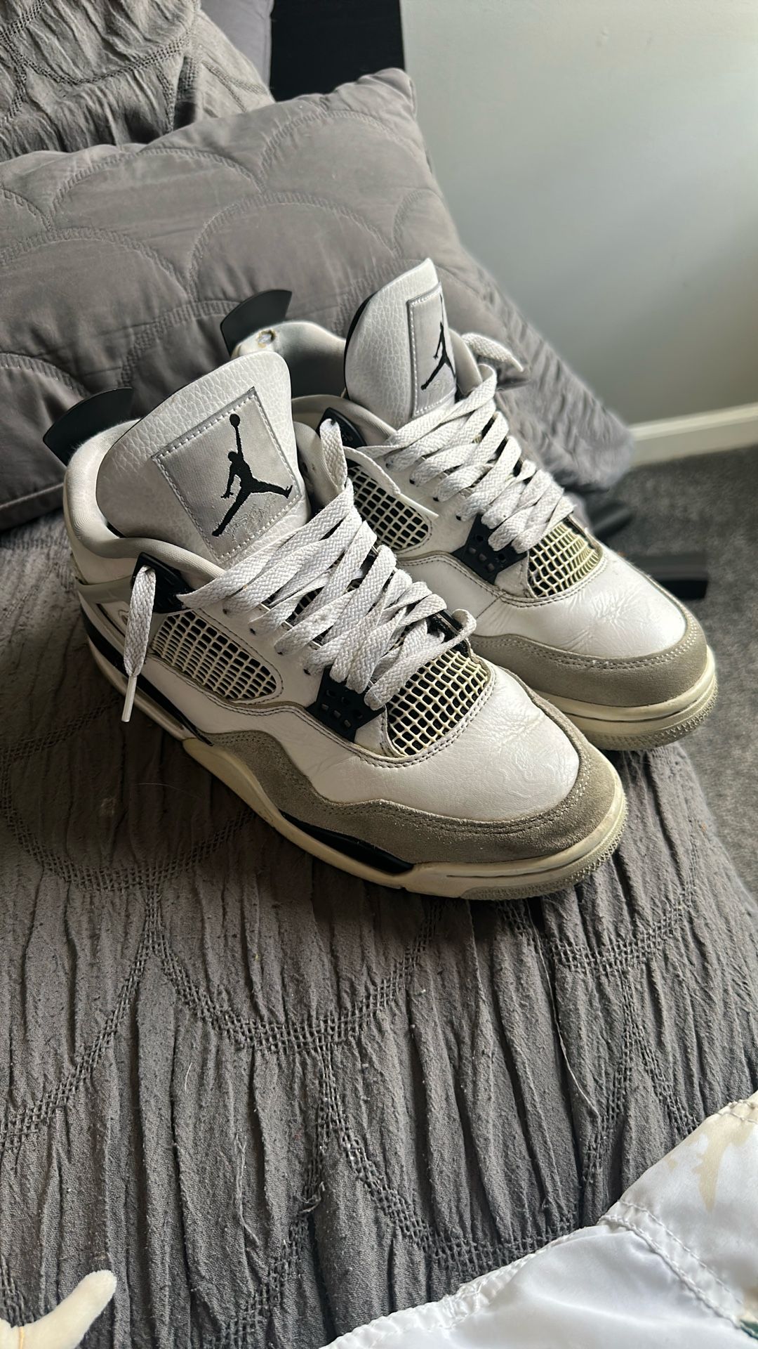 Jordan 4s Size 9.5 Used