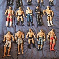 14 WWE WRESTLERS BUNDLE DEAL