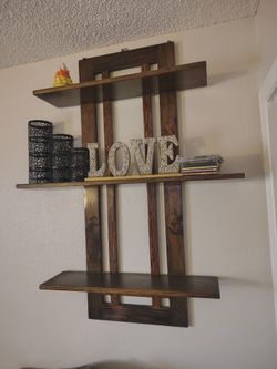 Brown wall bookshelf, estanteria de made café.