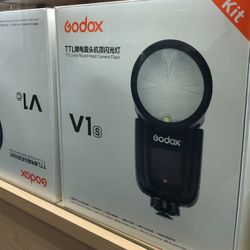 Godox V1 Flash for Canon /or/ Sony