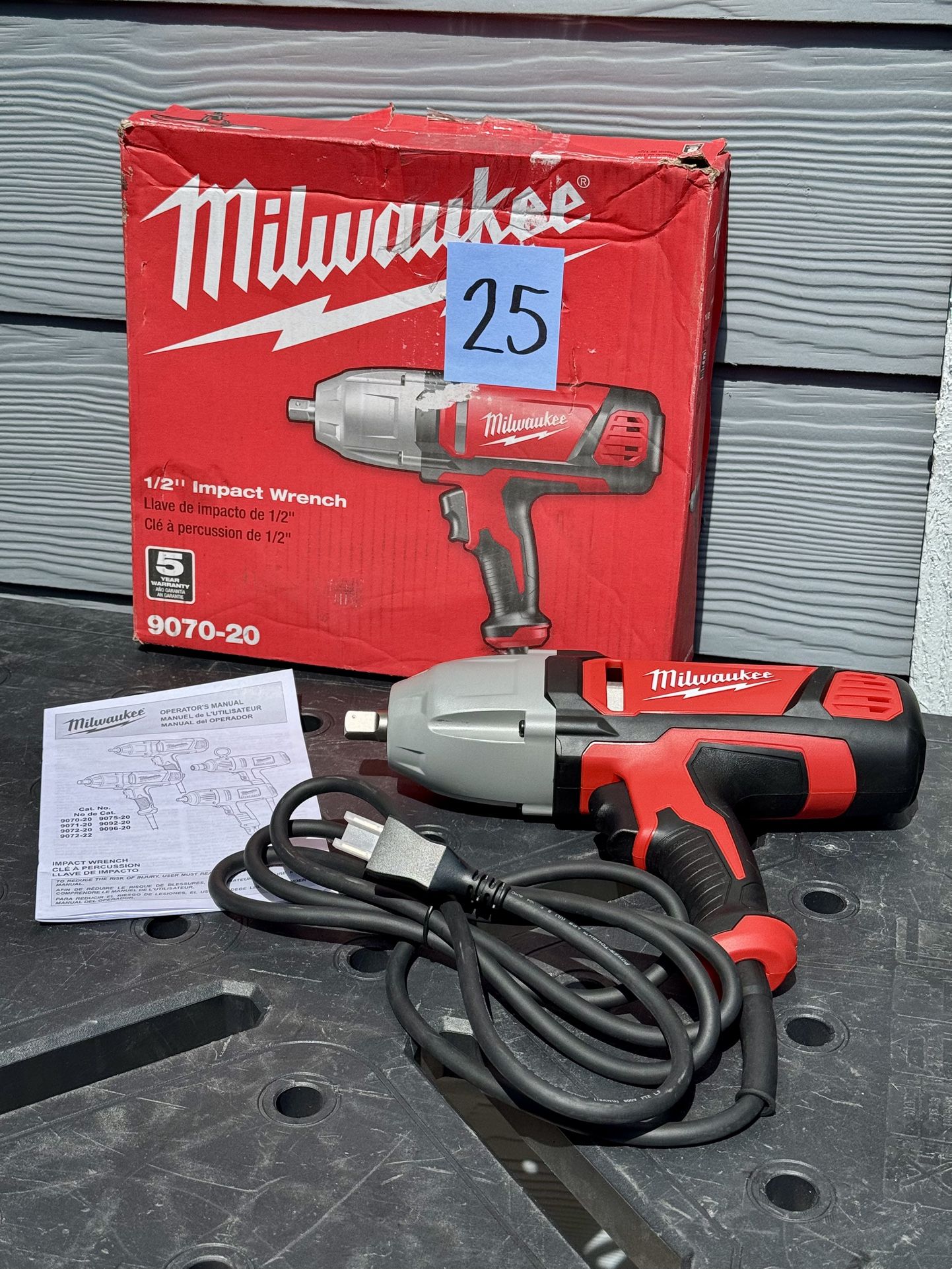 Milwaukee 1/2β Impact Wrench