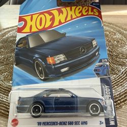 Hot Wheels 89 Mercedes-Benz 560 SEC AMG