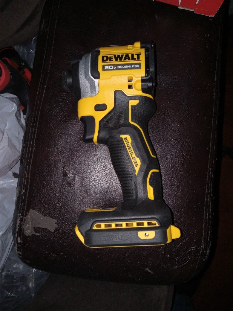 New Dewalt Atomic 3-speed 1/4 Hex Impact Tool Only 
