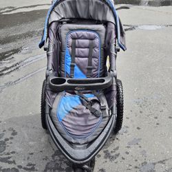 Graco Jogging Stroller + car seat