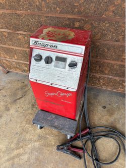 Snap on battery charger 12v  and 6v