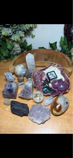 Crystals & Minerals