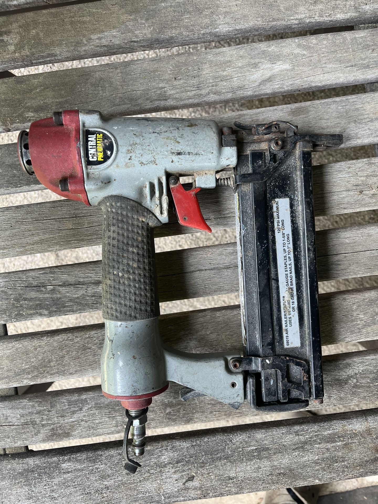 Air Nail Gun