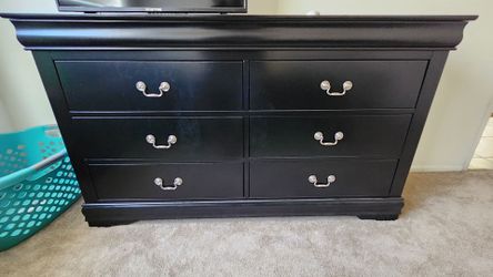Dresser