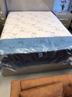 Queen Size Plush Mattress 