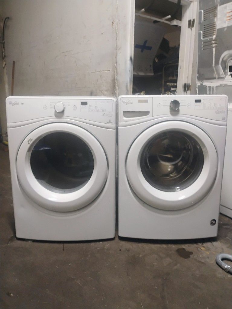 Whirlpool  Washer And Dryer Electric Stackable 