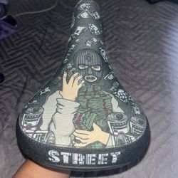 Street Co Seat