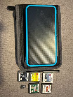 Nintendo 2ds xl blue black with games and case