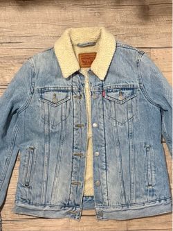 Levi's Light Blue Denim Jacket with Cream Sherpa Lining
