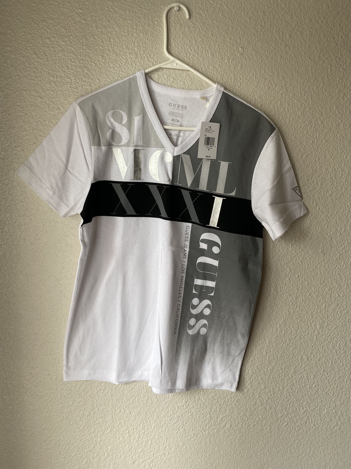 Brand new Men’s Guess brand white and gray colored V-Neck Shirt Up For Sale