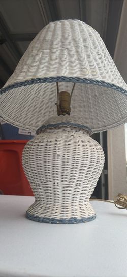 Vintage 1987 Lamp Rattan