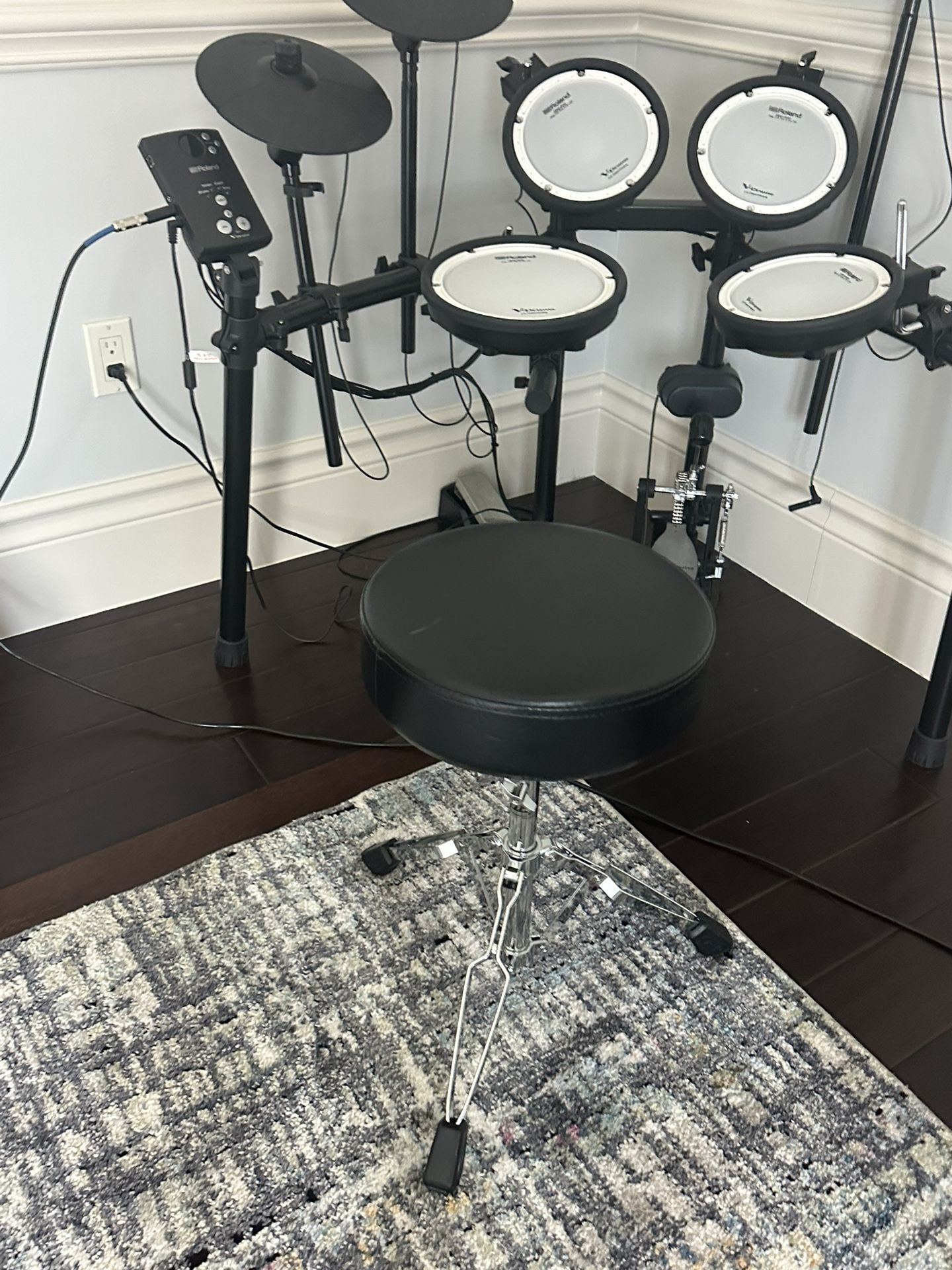 Roland Electric Drum set -Barely Used