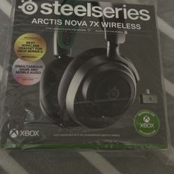 SteelSeries Arctis Nova 7X Wireless Multi-Platform Gaming Headset 