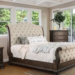 Elegant Rustic Bedroom Furniture - 4pc  Queen Bed Dresser Mirror Nightstand 