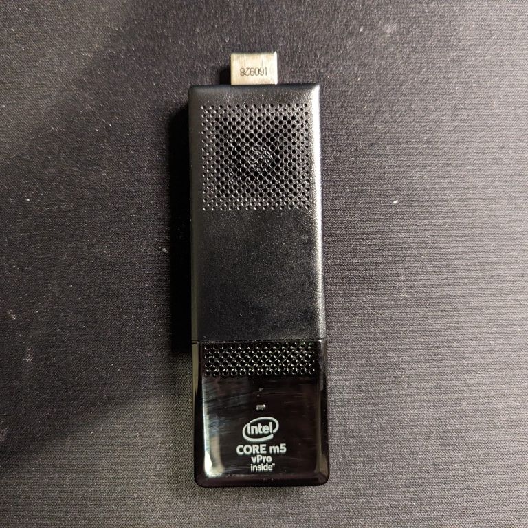 Onrustig Zeker tegel Intel Compute Stick m5 vPro - STK2MV64CC (CS525) for Sale in Bothell, WA -  OfferUp
