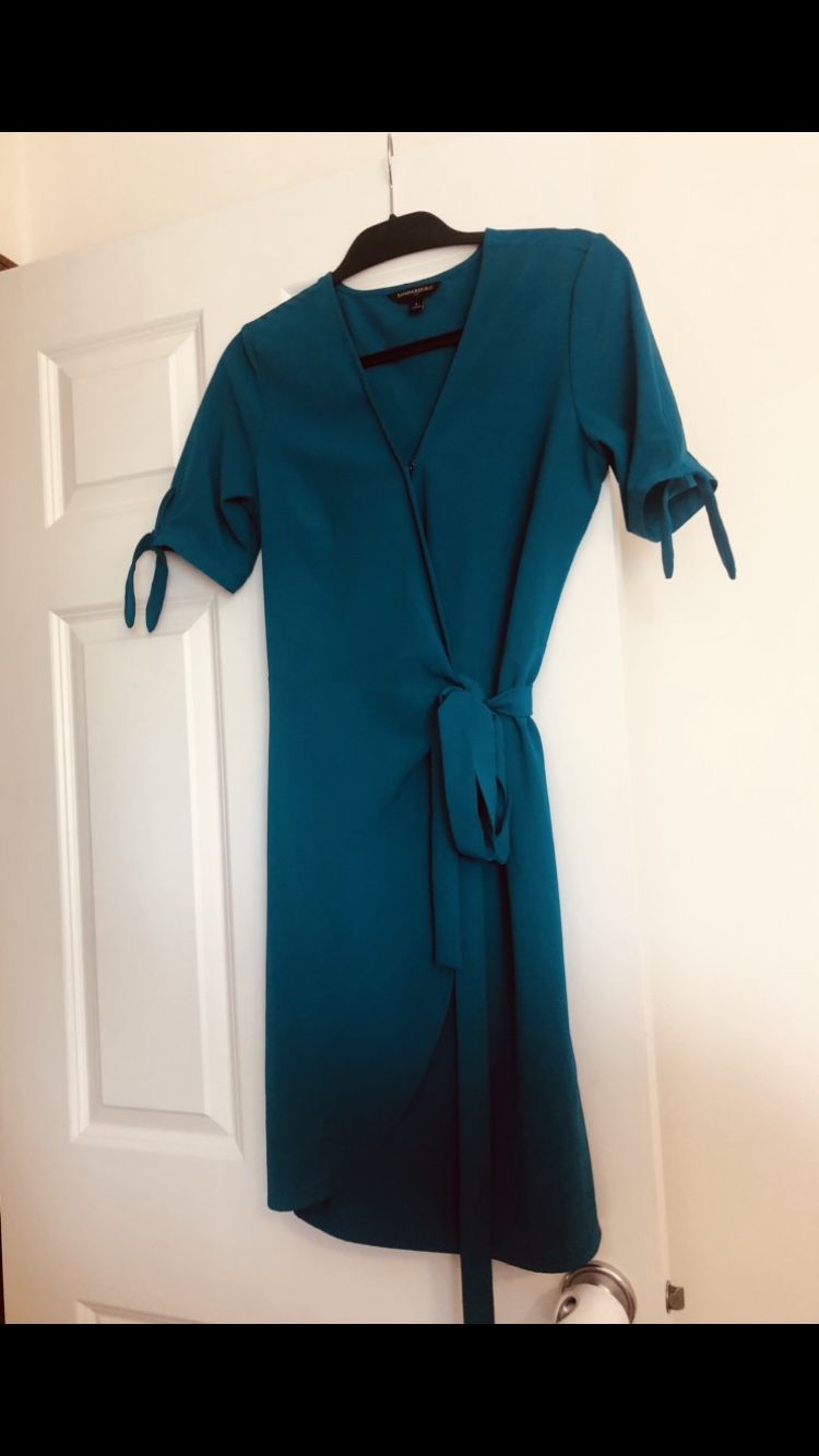 MOVING - Banana Republic Teal Wrap Dress Size 6