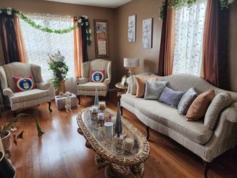 Lovely Living Room Set