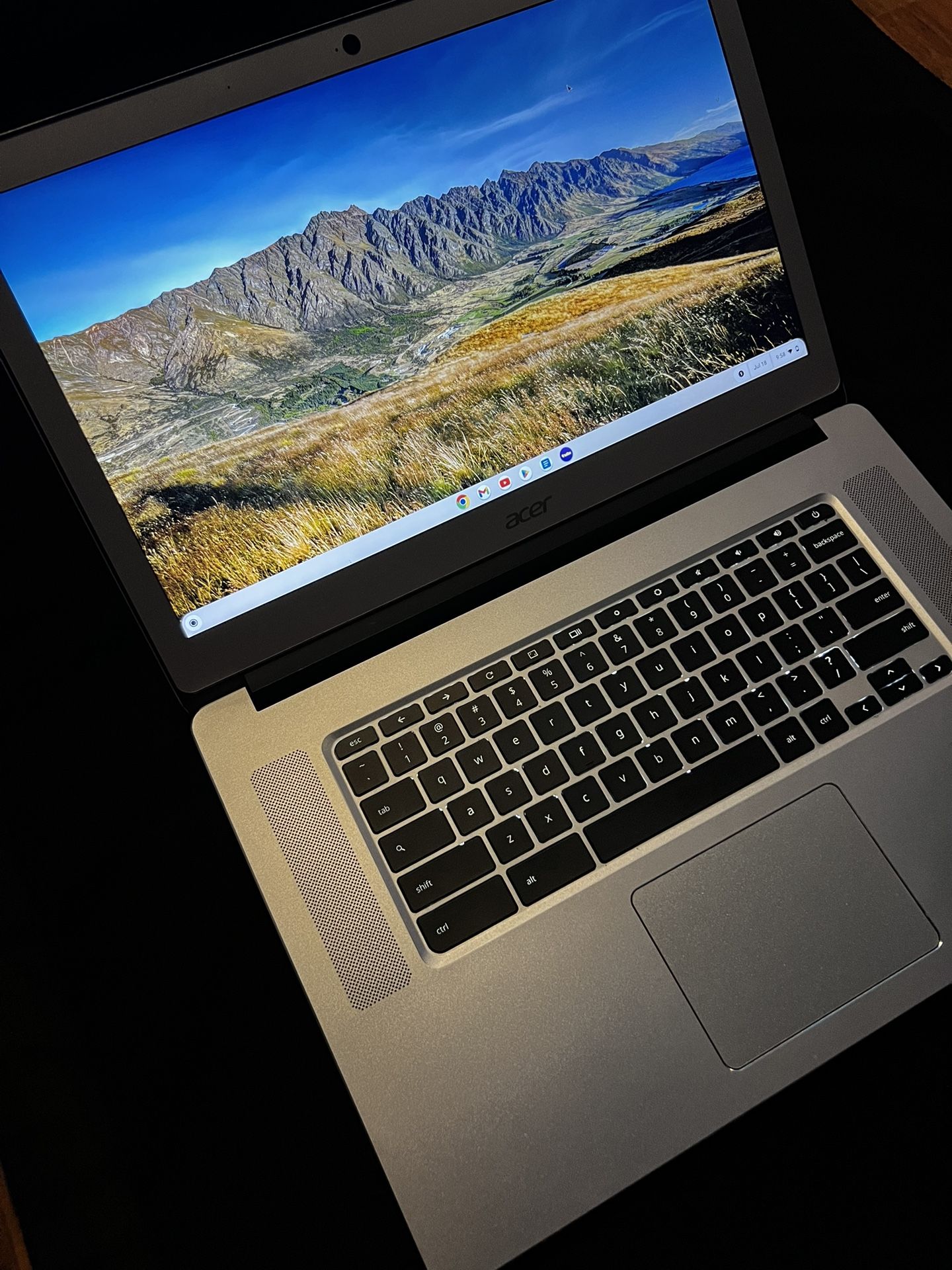 Acer Chromebook N17Q5 Touchscreen, USED but in GREAT CONDITION. Charger included