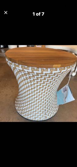 Like New Outdoor/indoor Side Table $20 Gilbert And Ray Rd. Check All Pics And Offers.