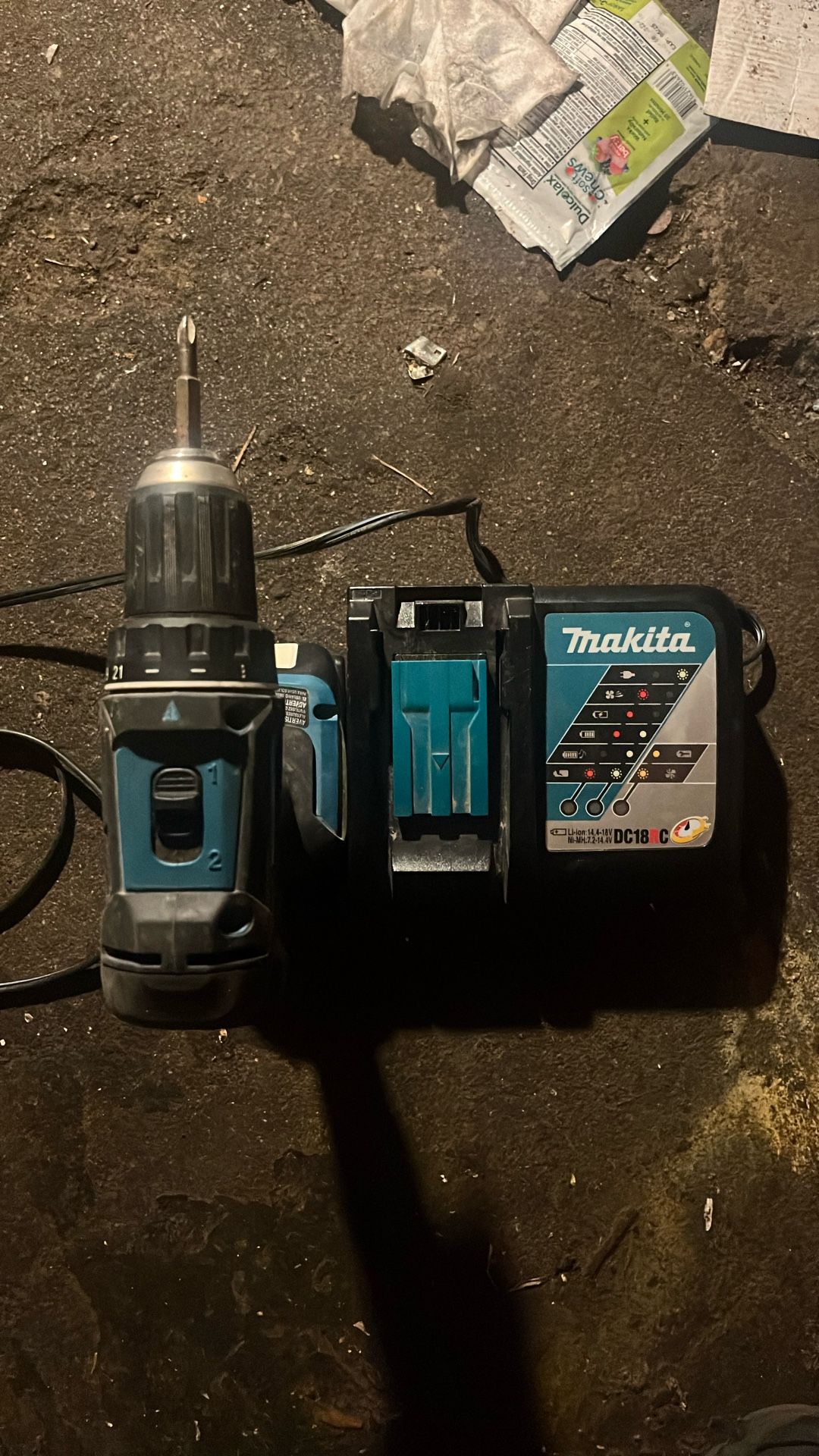 Makita Drill With Charger 