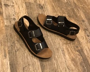 Women’s sandals