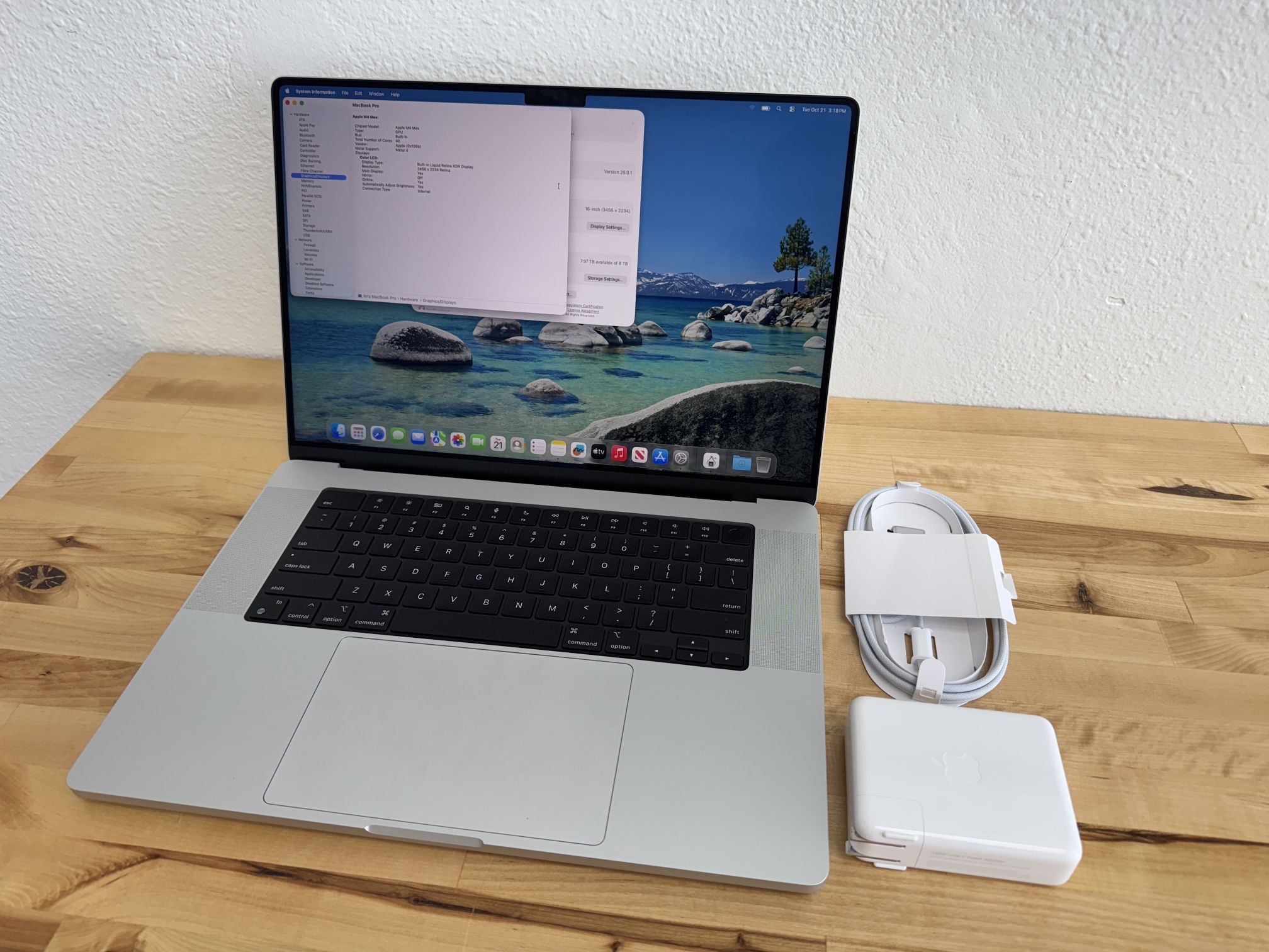 Apple MacBook Pro 16β / M4 Max / 128GB / 8TB