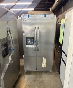 FRIGIDAIRE STAINLESS STEEL SIDE BY SIDE REFRIGERATOR 😍