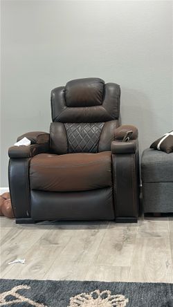 Recliner sofa