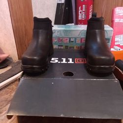 5011 Boots