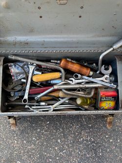 Box tools with tools