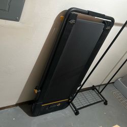 UREVO Walking pad / treadmill