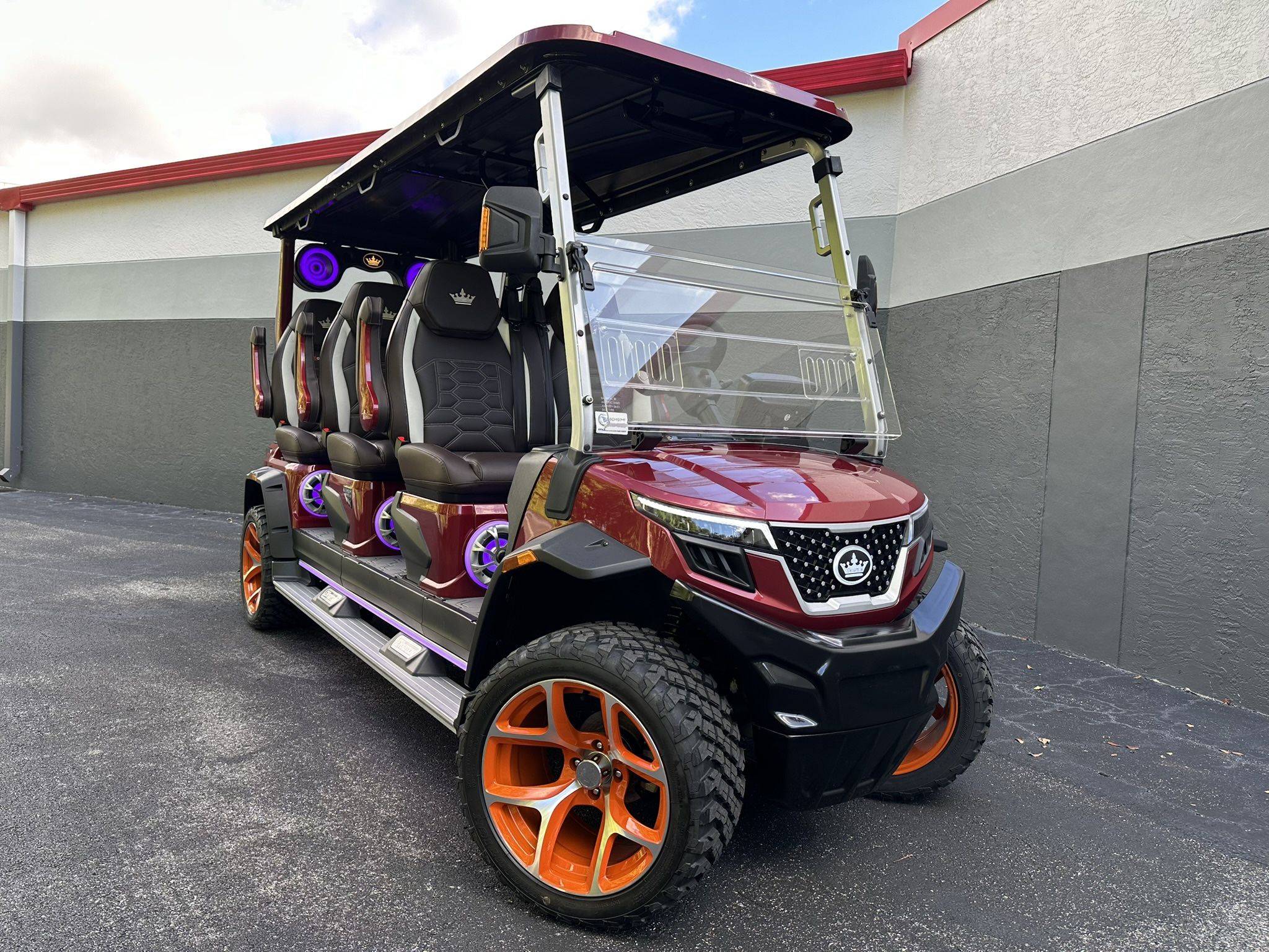 2025 Evolution D5 XT6 LITHIUM 6 Seat Golf Cart