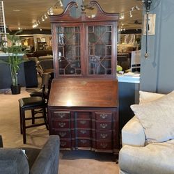 Maddox secretary desk