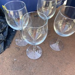 4 Wine Or Champagne Glass