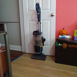 Shark Navigator NV151 12  Vacuum Cleaner