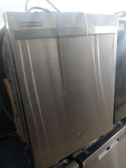 Whirlpool stainless steel dishwasher with plastic tub - Free delivery