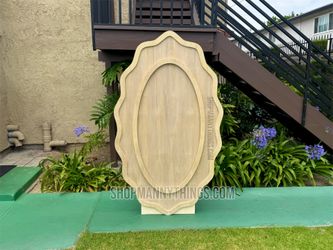 Wavy oval frame backdrop 2 layer