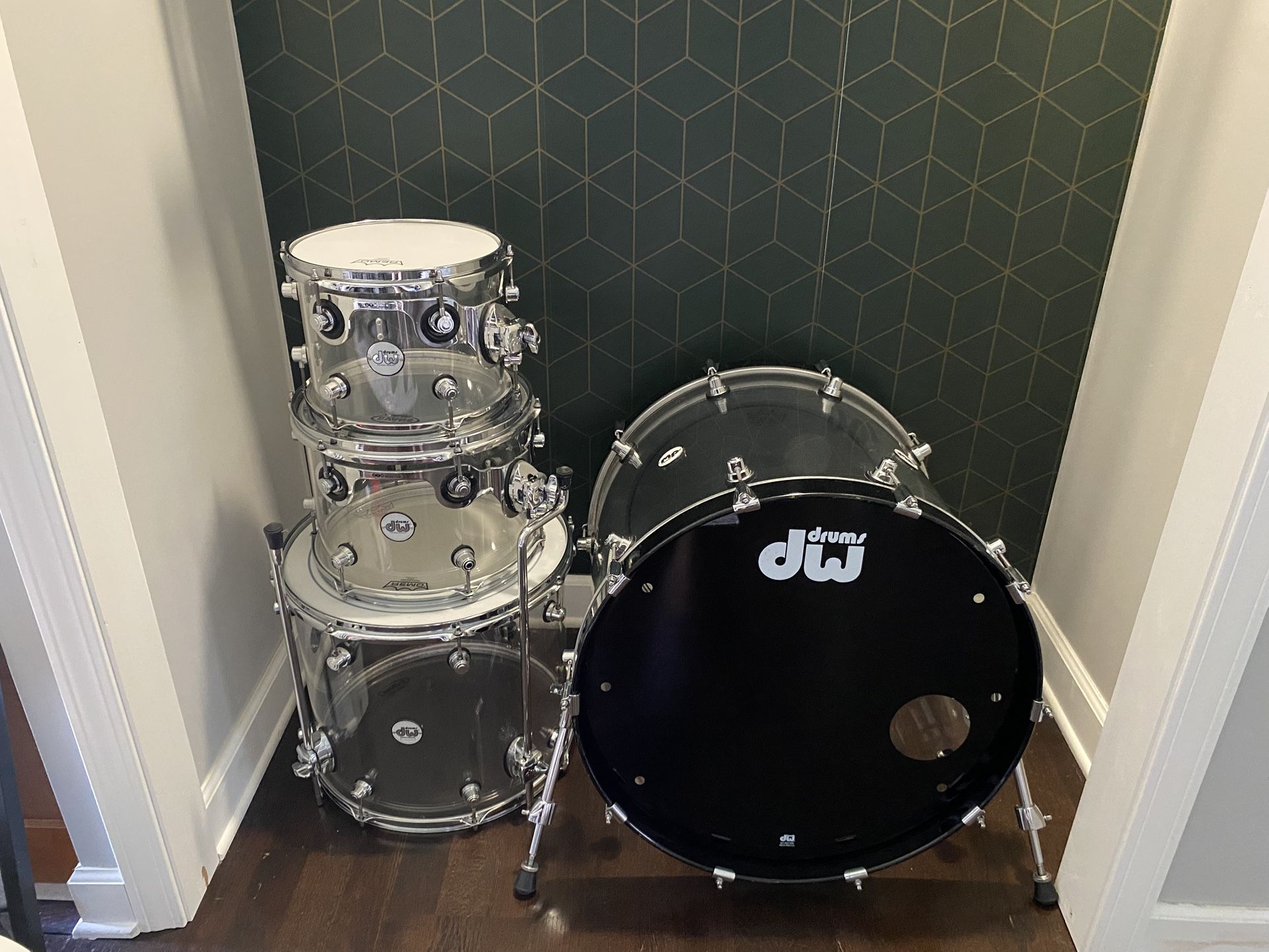 Used DW Design Acrylic Kit