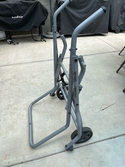 Rigid table saw stand
