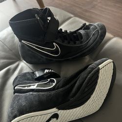 Nike Men’s Wrestling Shoes 