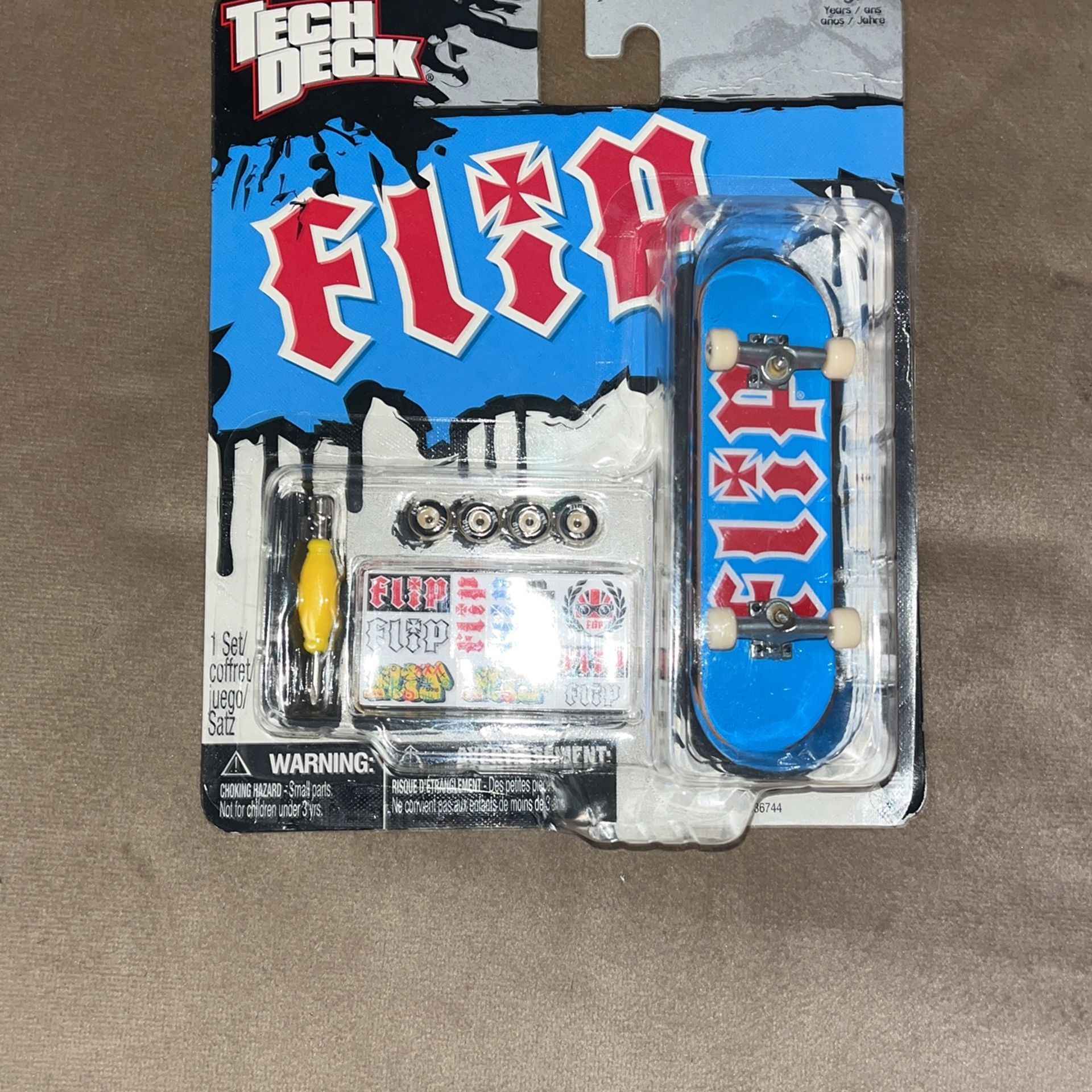  Vintage 1990’s Tech Deck Flip Finger Skateboard Kit