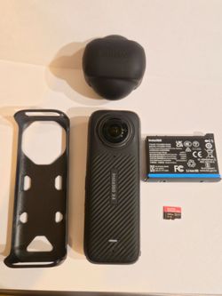 Insta360 x4 - lens scratches