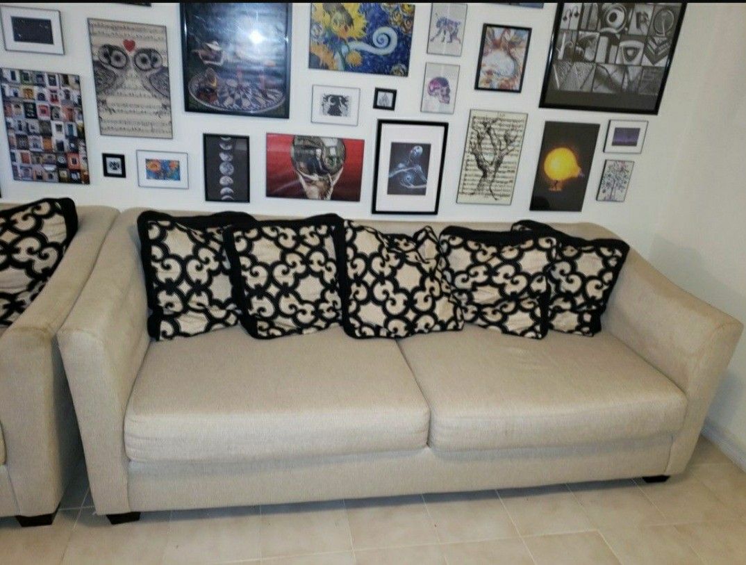 American Signature Couch Set 