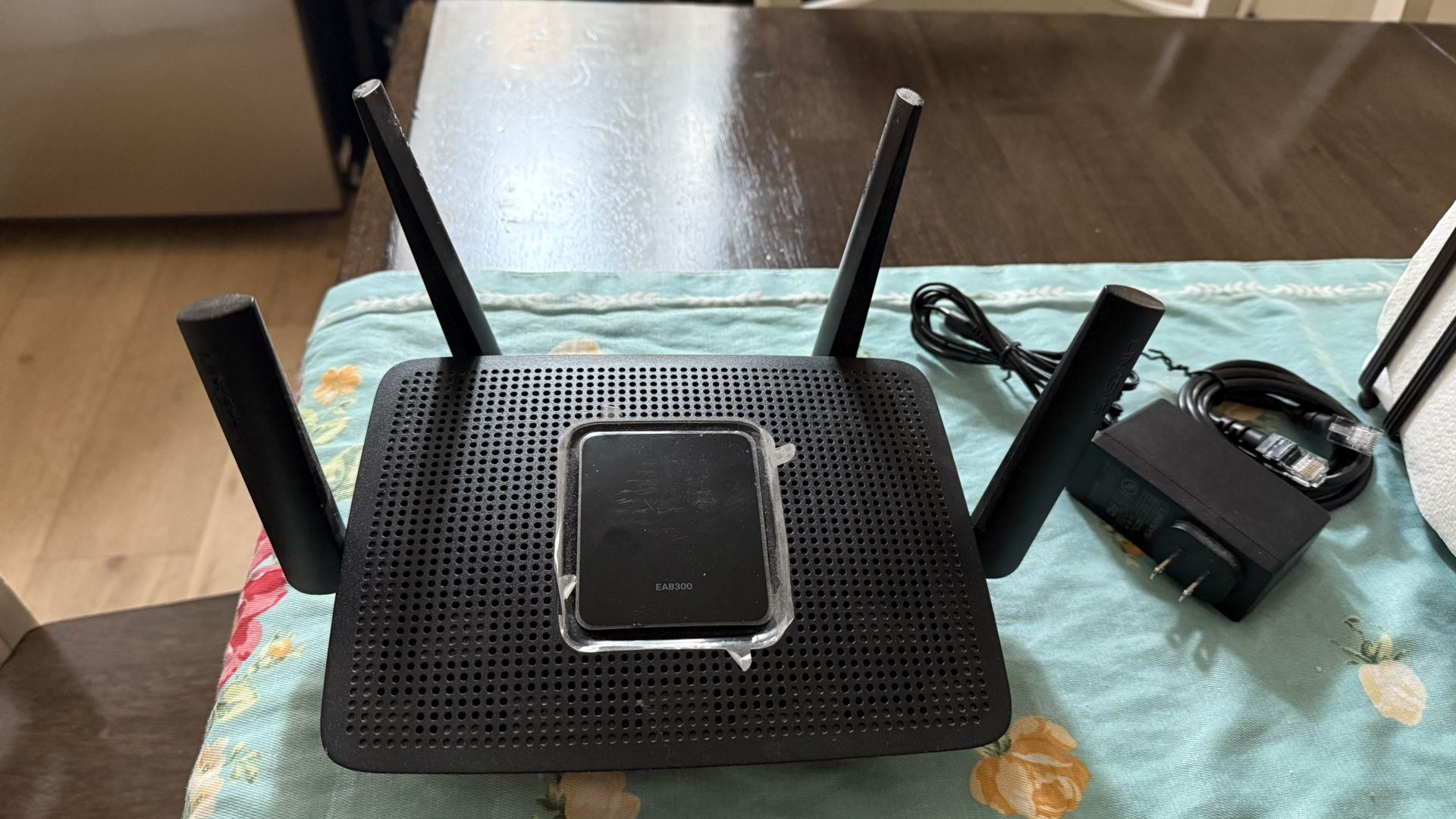 Linksys Tri-Band WiFi Router