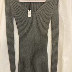 EXPRESS Women’s Sweater 