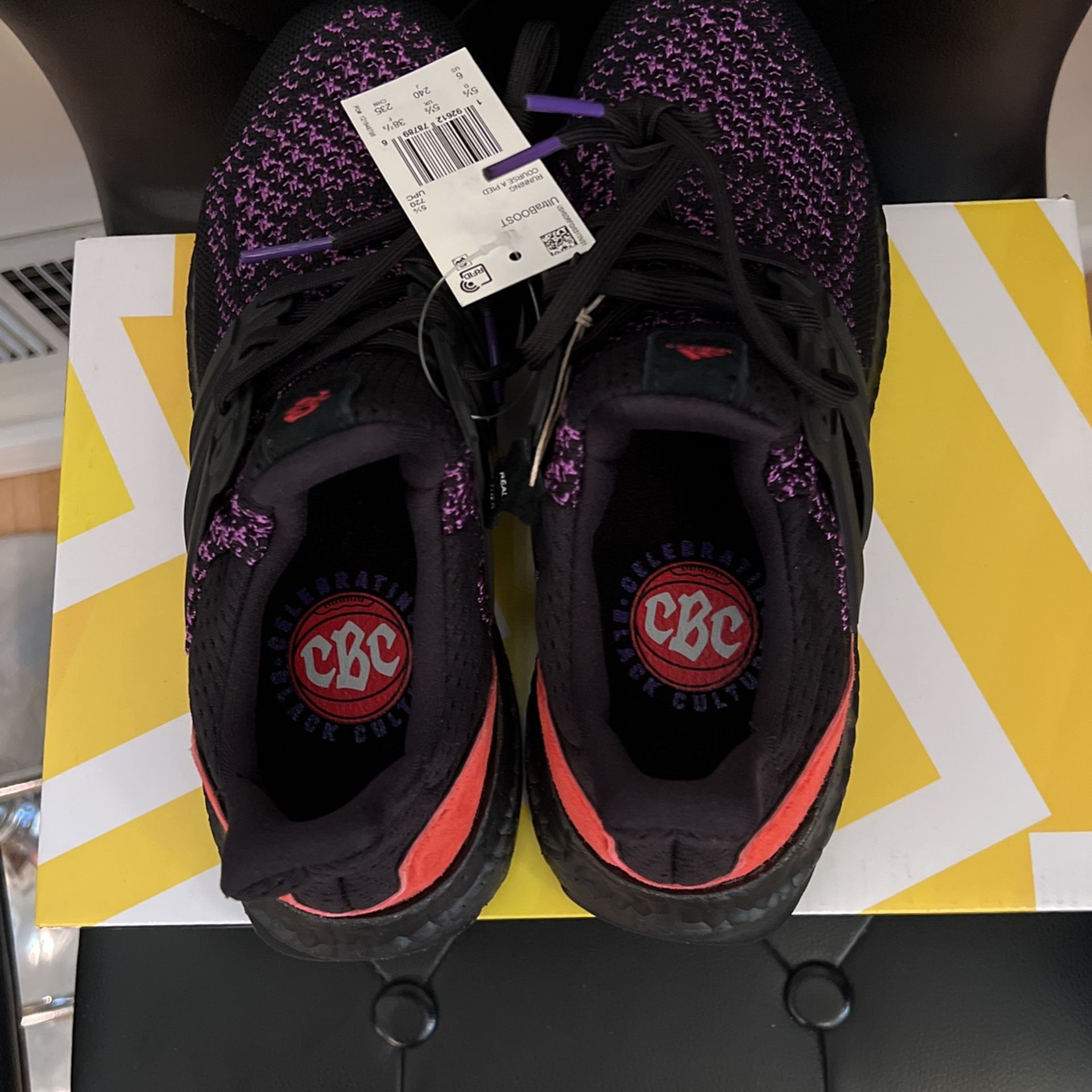 Authentic Brand New Ultraboost CBC Harlem Renaissance M6 - Main Image